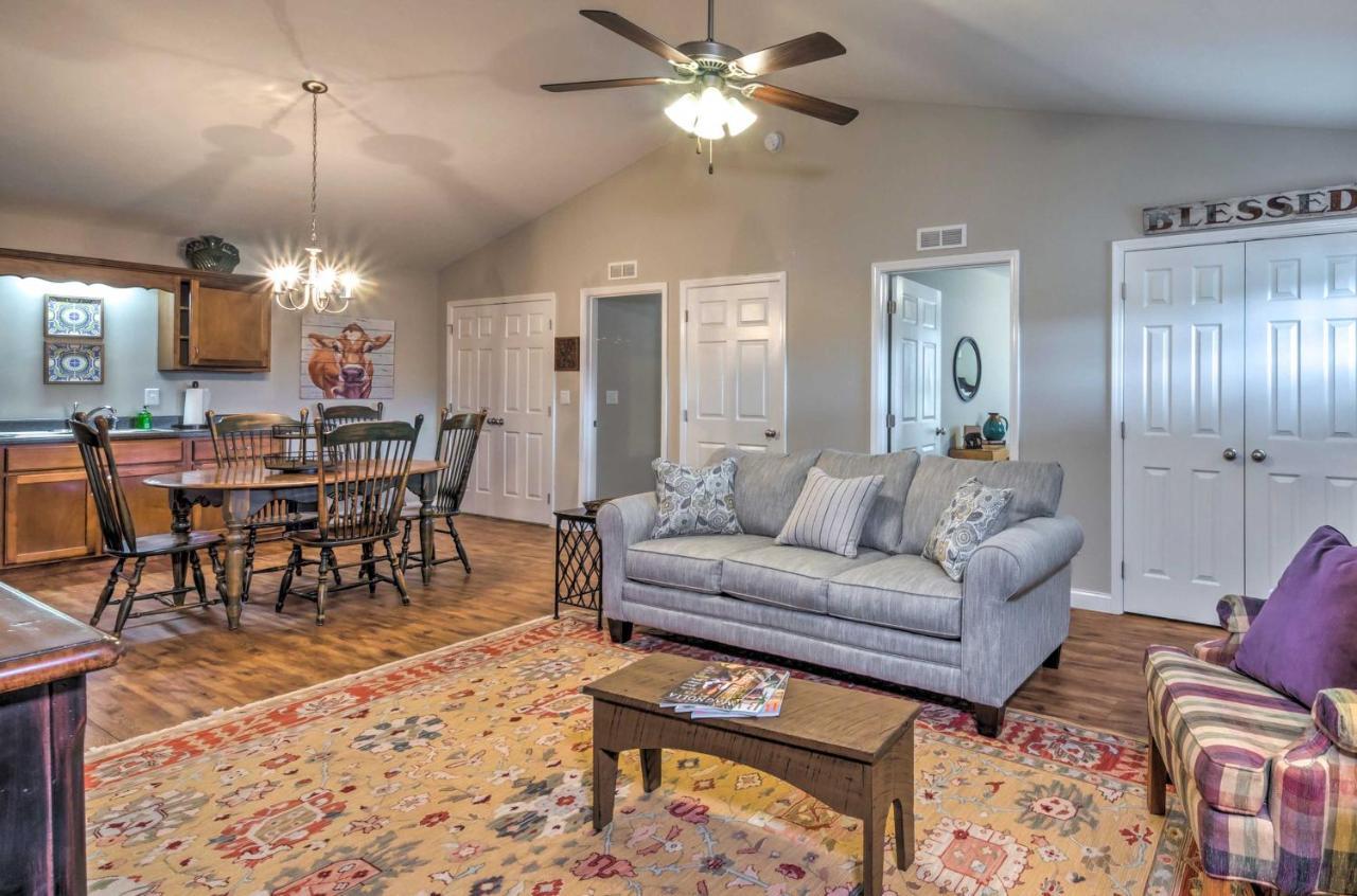Pet-Friendly Brownsville Retreat With Porch! Sloans Crossing 外观 照片